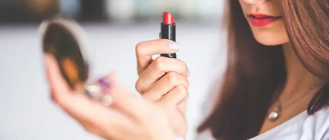 Best-Pregnancy-Safe-Lipsticks-1.jpg