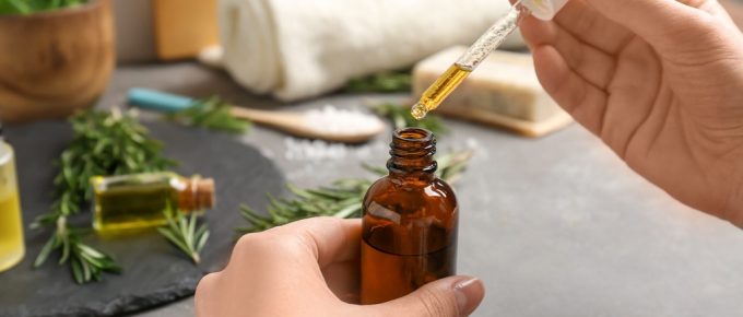 Best Essential Oils for Itchy Skin