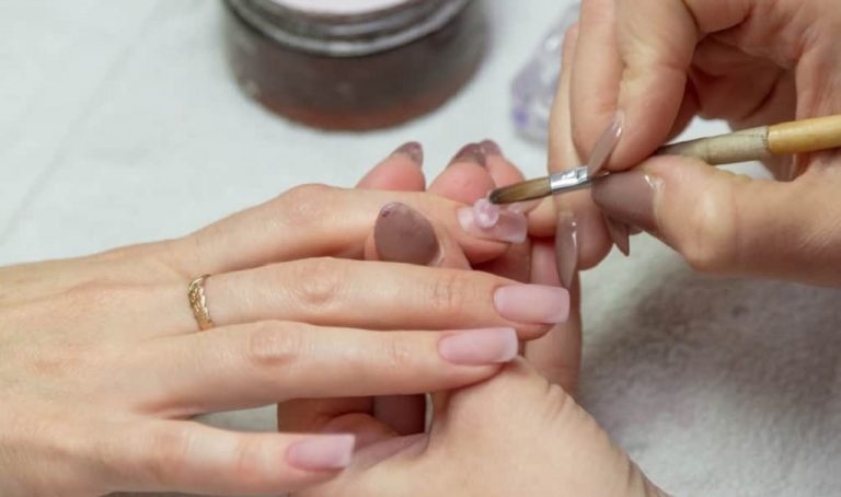 Best Acrylic Brushes for Nails