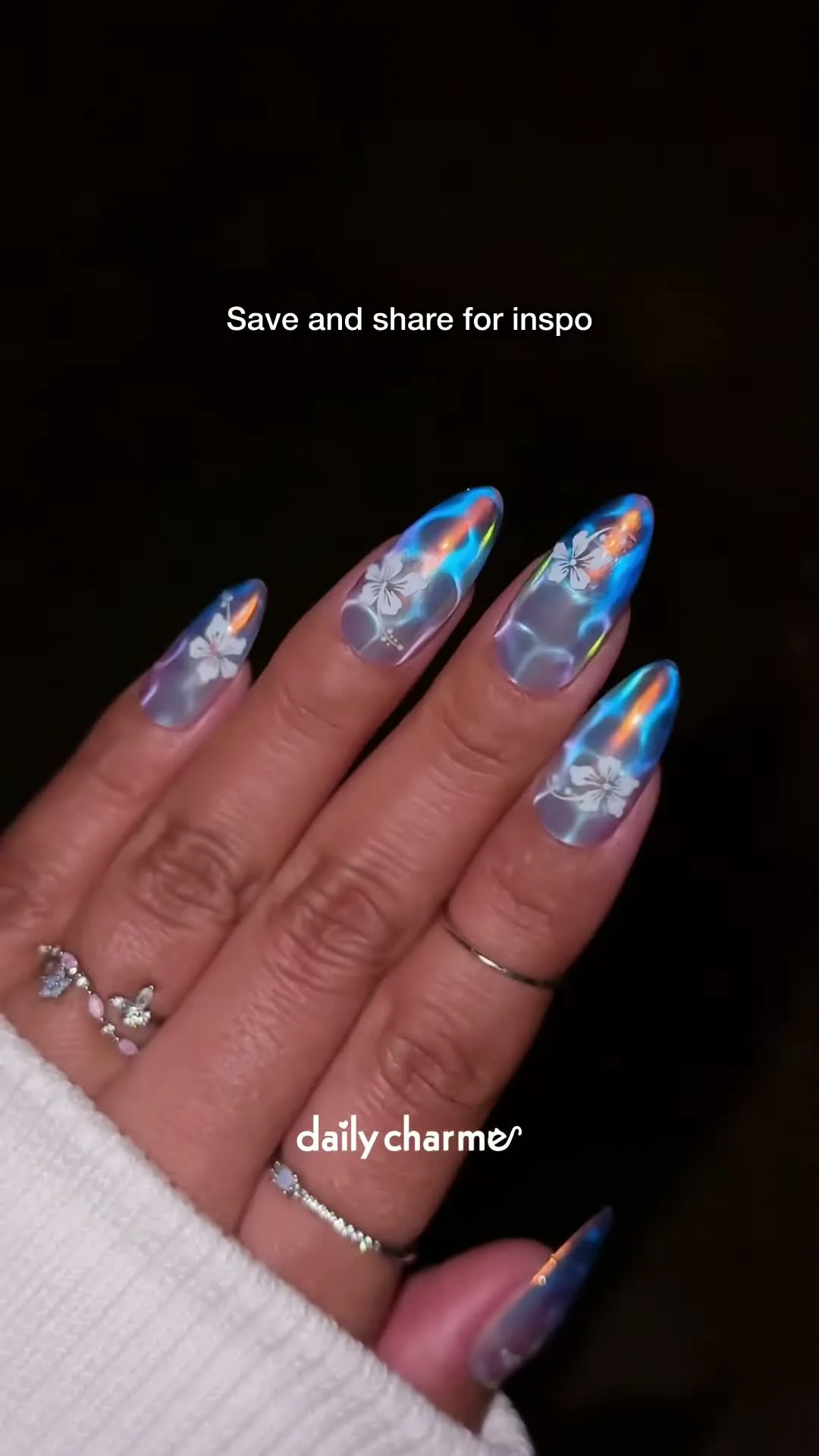 Aurora Chrome cat-eye nail design