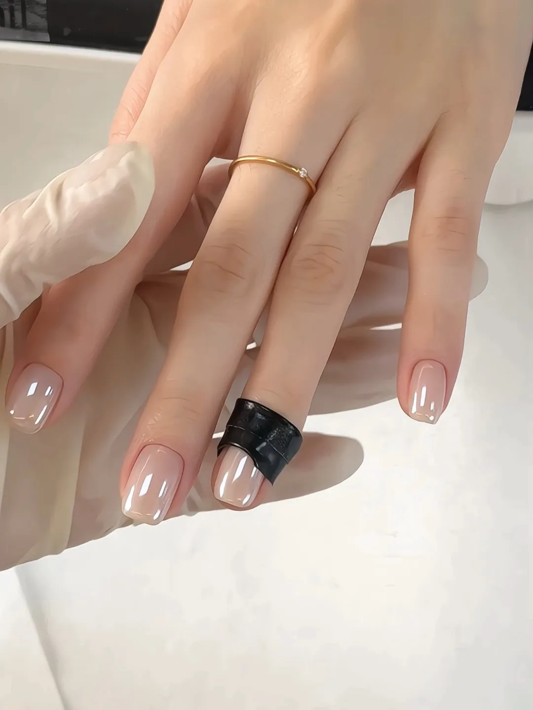 Pearl Glaze milky nail design